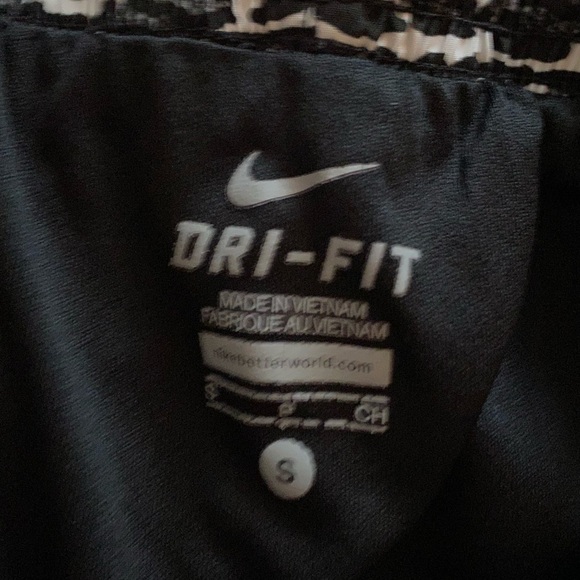 Nike Shorts - Picture 3 of 3